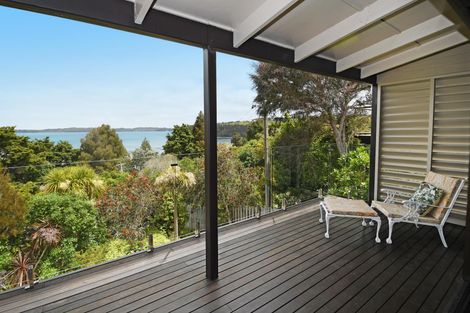 Photo of property in 71 Clinton Road, Tawharanui Peninsula, Warkworth, 0986