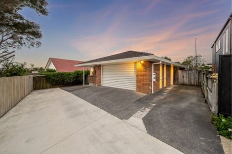 Photo of property in 17 Matterhorn Crescent, Northpark, Auckland, 2013