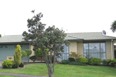 Photo of property in 88 Buscomb Avenue, Henderson, Auckland, 0610