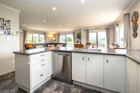 Photo of property in 228 Woodside Road, Woodside, Greytown, 5794