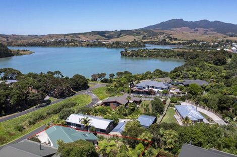 Photo of property in 13 Tutchen Avenue, Raglan, 3225