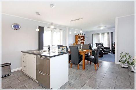 Photo of property in 47 Seabury Avenue, Foxton Beach, Foxton, 4815