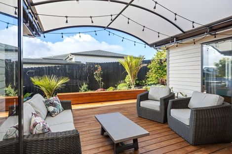 Photo of property in 61 Symes Drive, Red Beach, 0932