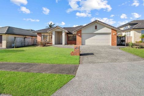 Photo of property in 8 Pennygale Close, Flat Bush, Auckland, 2016