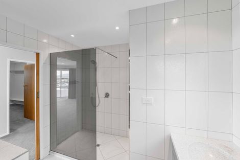 Photo of property in 2 Findlay Street, Moturoa, New Plymouth, 4310