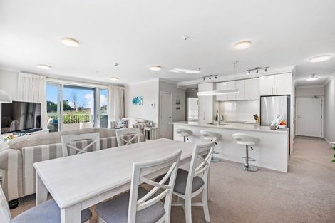 Photo of property in 58 Rewa Rewa Lane, Orewa, 0931