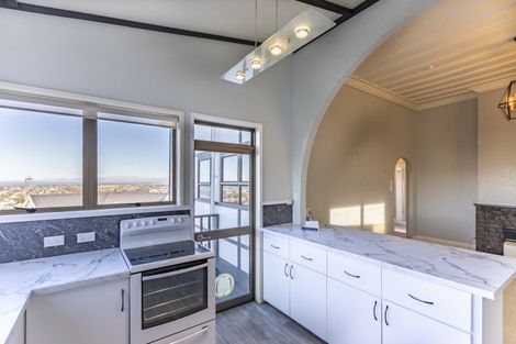 Photo of property in 19 Havelock Road, Hospital Hill, Napier, 4110