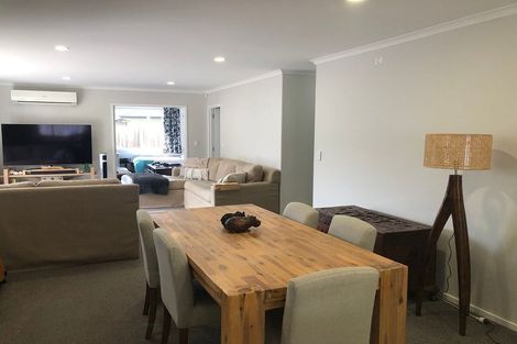 Photo of property in 32 Chalgrove Road, Huntington, Hamilton, 3210