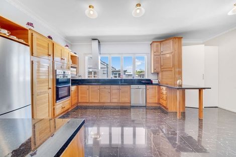Photo of property in 3 Freyberg Avenue, Papatoetoe, Auckland, 2104