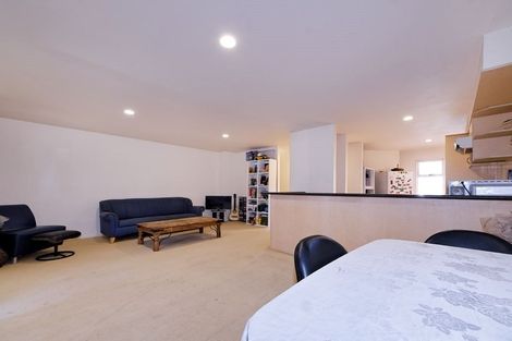 Photo of property in 4/23 Charlenne Close, Ranui, Auckland, 0612