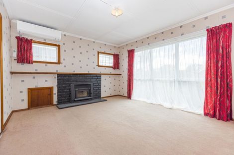 Photo of property in 12 Tiraumea Road, Pahiatua, 4910