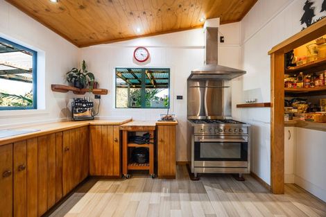 Photo of property in 979 Kaipara Flats Road, Kaipara Flats, Warkworth, 0984