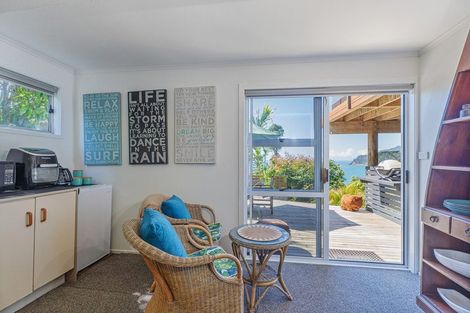 Photo of property in 241 Paku Drive, Tairua, 3508