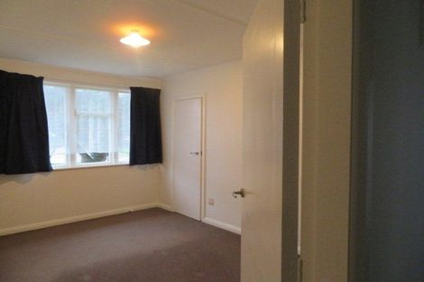 Photo of property in 8 Hollard Grove, Avalon, Lower Hutt, 5011