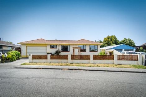 Photo of property in 121 Denise Crescent, Hornby, Christchurch, 8042