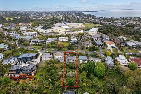 Photo of property in 40 Peter Terrace, Castor Bay, Auckland, 0620