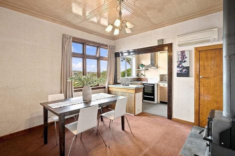 Photo of property in 17 Junction Road, Ravensbourne, Dunedin, 9022