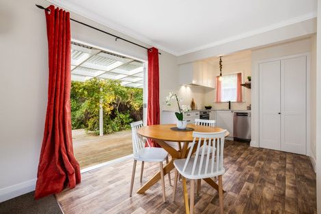 Photo of property in 27 Sunny Grove, Wainuiomata, Lower Hutt, 5014