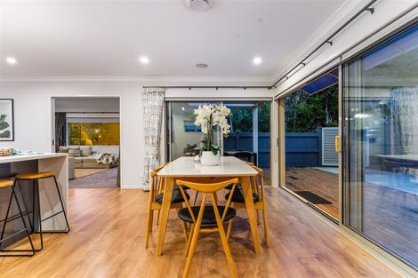 Photo of property in 21a Channel View Road, Campbells Bay, Auckland, 0630