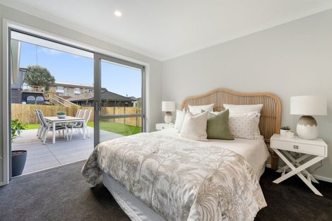 Photo of property in 18 Sam Heywood Place, Pyes Pa, Tauranga, 3112