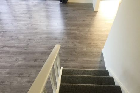 Photo of property in 9 Cambric Place, Botany Downs, Auckland, 2010