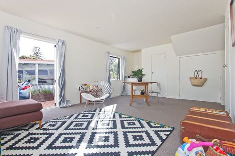 Photo of property in 3c Appleyard Crescent, Meadowbank, Auckland, 1072