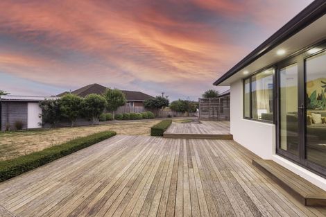 Photo of property in 10 Epping Place, Burnside, Christchurch, 8053