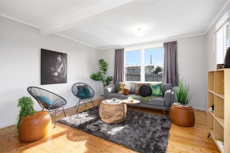 Photo of property in 27 Te Puke Street, Titahi Bay, Porirua, 5022