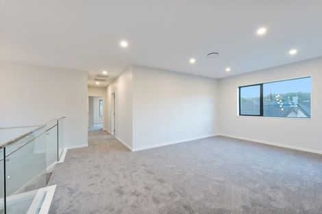 Photo of property in 12 Kiokio Place, Swanson, Auckland, 0614