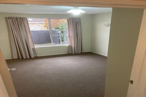 Photo of property in 2/50 Chipping Lane, Redwood, Christchurch, 8051