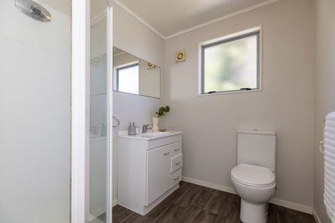 Photo of property in 131 Renown Road, Raumati South, Paraparaumu, 5032