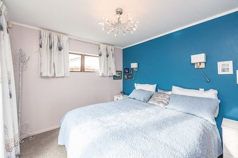 Photo of property in 3 Warwick Place, Springvale, Whanganui, 4501