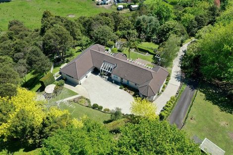 Photo of property in 39 Ohiwa Road, Papakura, 2582