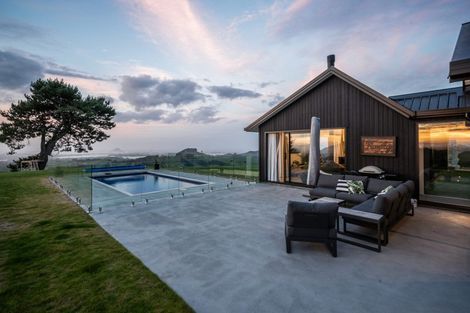 Photo of property in 668 Kaitemako Road, Welcome Bay, Tauranga, 3175