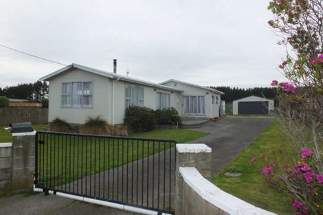 Photo of property in 25 Edinburgh Terrace, Foxton Beach, Foxton, 4815