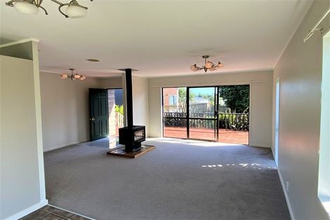 Photo of property in 20 Harbour Crest Drive, Waiuku, 2123