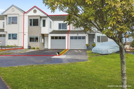 Photo of property in 19 Stephen Avenue, Henderson, Auckland, 0610