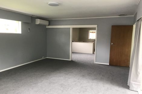 Photo of property in 3 Cyril Way, Paparangi, Wellington, 6037