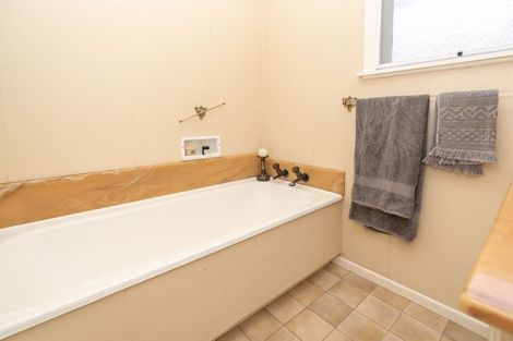 Photo of property in 61 Saint Andrews Terrace, St Andrews, Hamilton, 3200