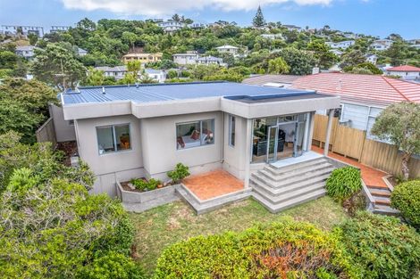 Photo of property in 5 Clifford Road, Johnsonville, Wellington, 6037