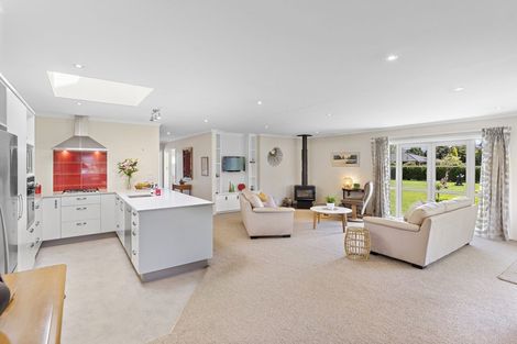 Photo of property in 8 Camellia Lane, Carterton, 5713