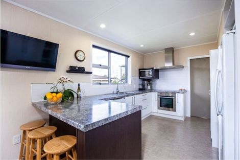 Photo of property in 29 Barrett Street, Westown, New Plymouth, 4310