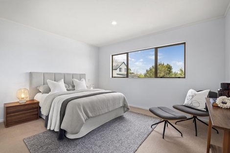 Photo of property in 1/122 Manuka Road, Bayview, Auckland, 0629