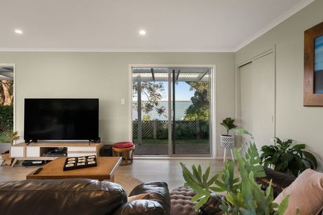 Photo of property in 20 Moana Drive, Tanners Point, Katikati, 3177