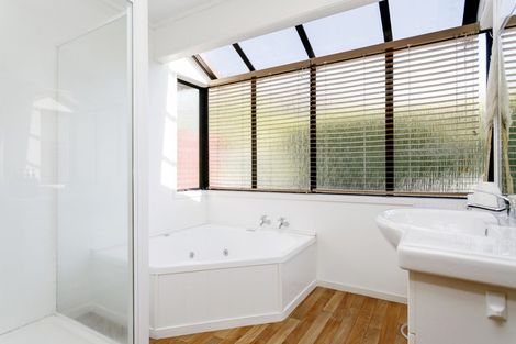 Photo of property in 24 Cherry Lane, Acacia Bay, Taupo, 3330