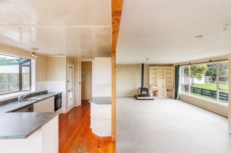 Photo of property in 161 Cemetery Road, Sanson, Palmerston North, 4479