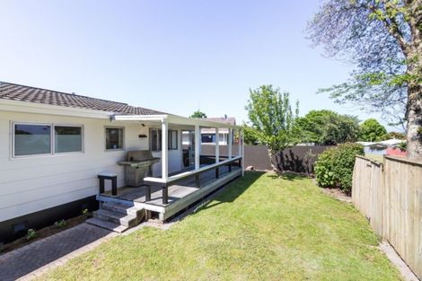 Photo of property in 2 Swan Close, Richmond Heights, Taupo, 3330