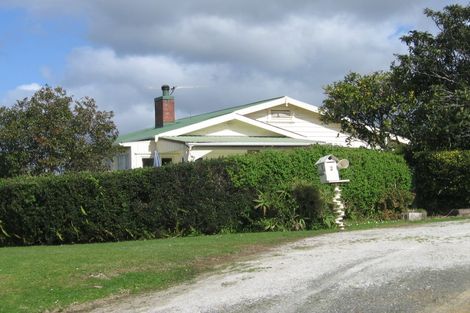 Photo of property in 6 Doctors Hill Road, Maungaturoto, 0520