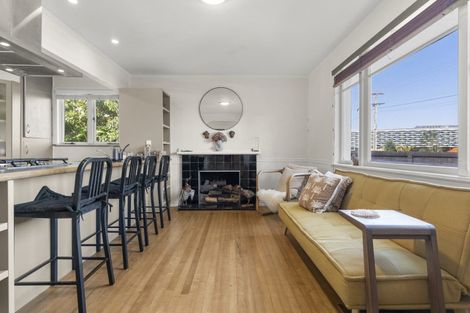 Photo of property in 389a Maunganui Road, Mount Maunganui, 3116