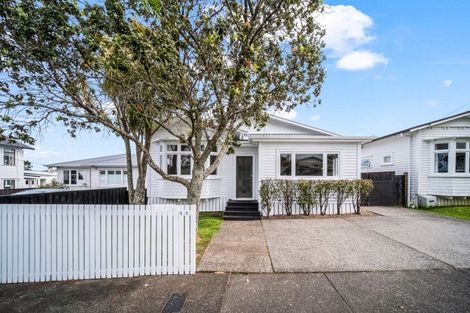 Photo of property in 45 Formby Avenue, Point Chevalier, Auckland, 1022